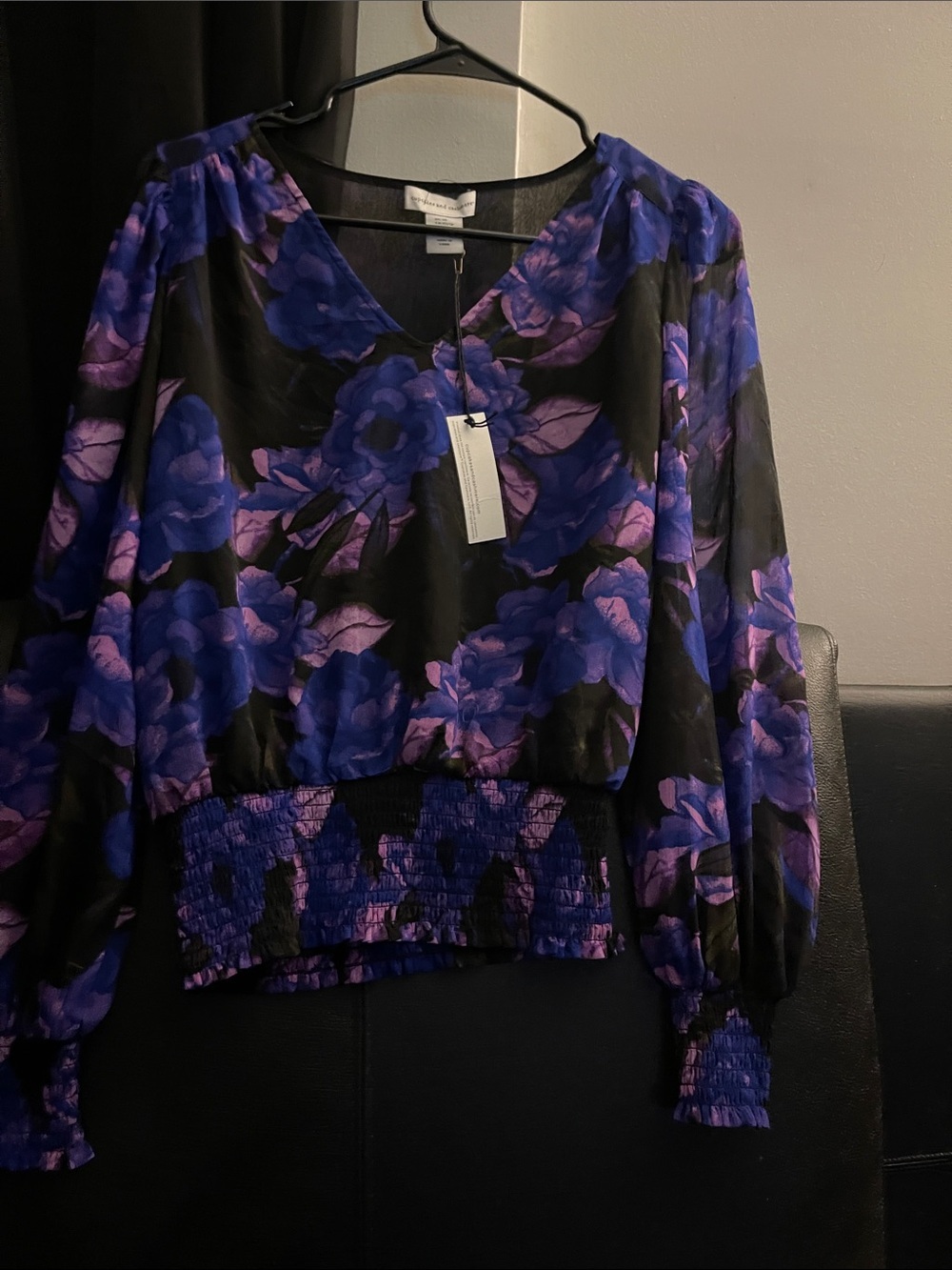 Cupcakes & Cashmere Floral V-Neck Smocked Waist Blouse Dark Fairy Sz XS NWT